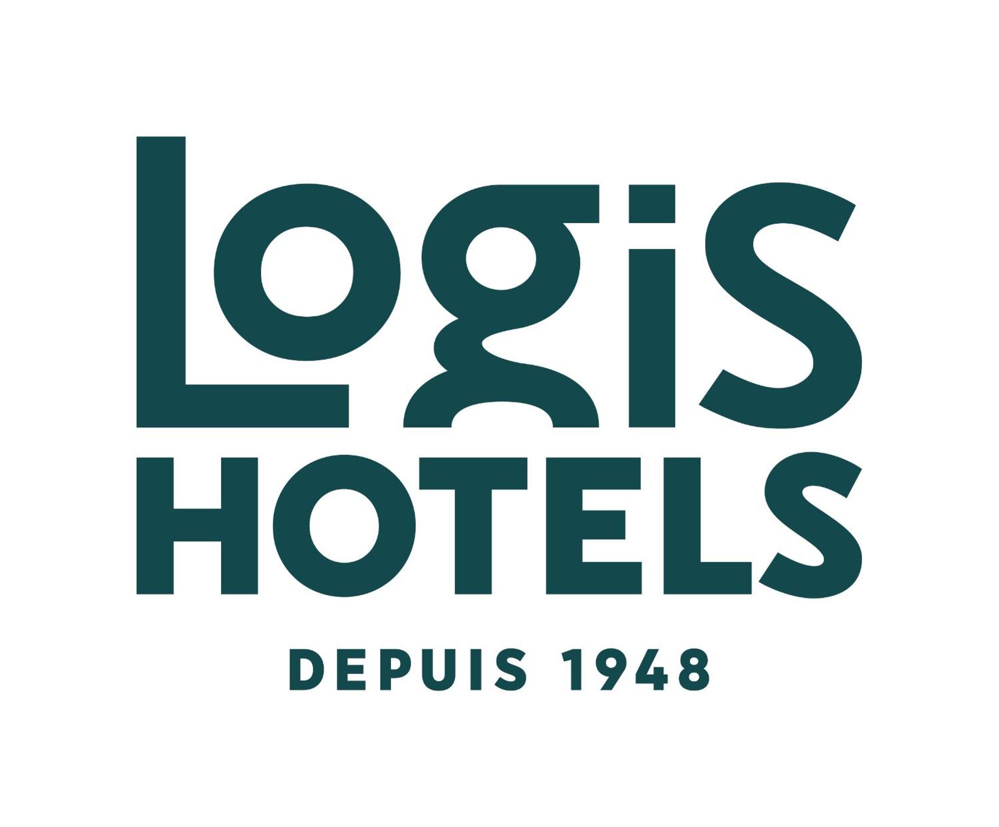 Hotel Logis Le Relais De La Poste Neuvéglise Exteriör bild
