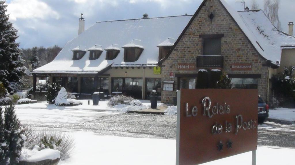 Hotel Logis Le Relais De La Poste Neuvéglise Exteriör bild